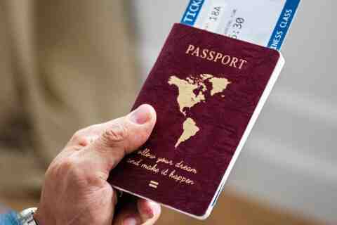 Come andare in Spagna senza carta d'identità?